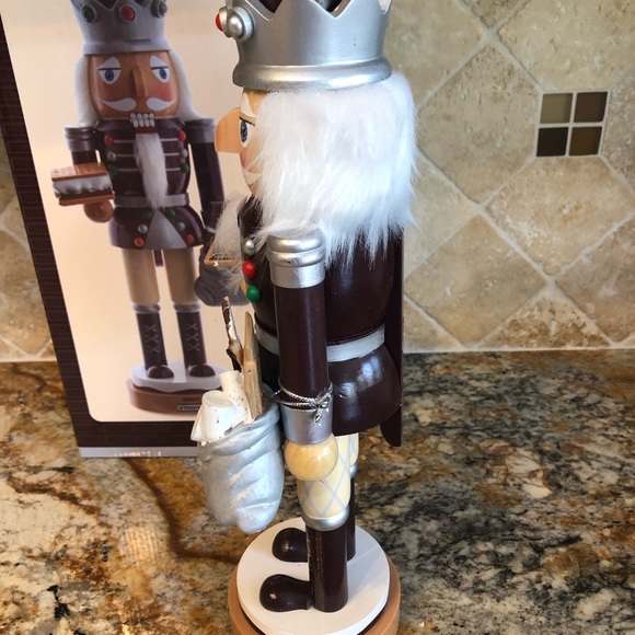 Kurt Adler Hershey’s S’mores Nutcracker NWT in Box 14 inches - Picture 10 of 12